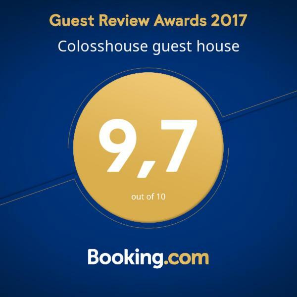 Colosshouse Guest House ローマ エクステリア 写真